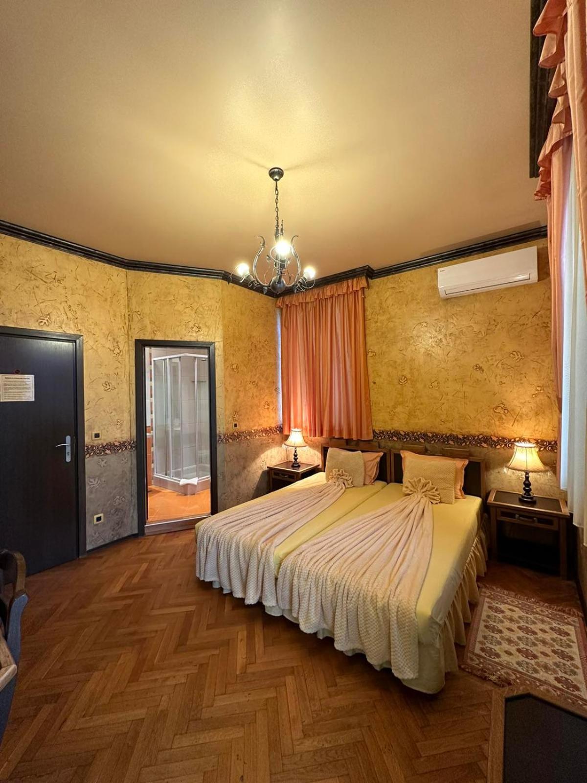 Guesthouse Petra Veliko Tŭrnovo Exterior photo